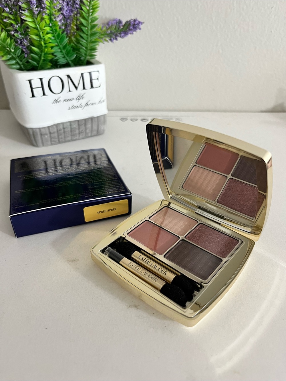 Apres Spree, Estée Lauder The Essential Eyeshadow Quad, 0.14 OZ / 4 g